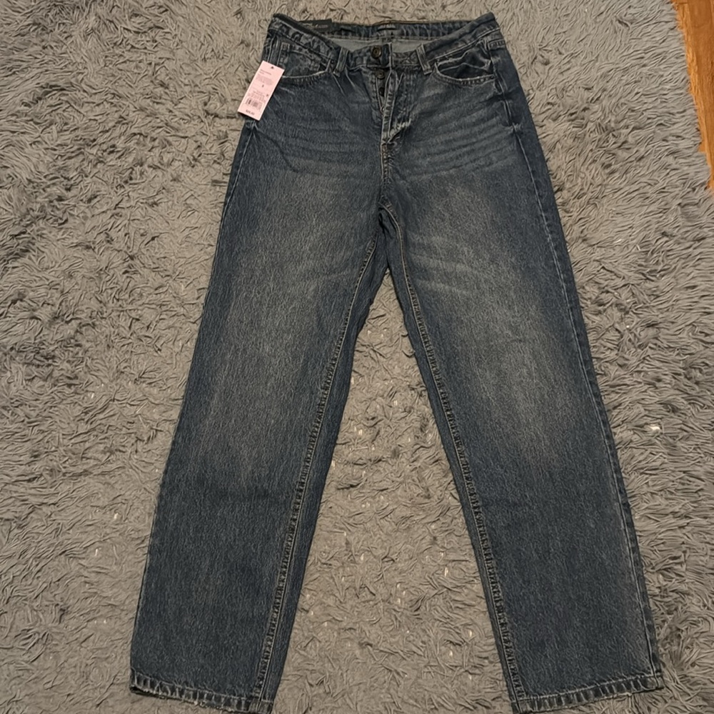 Women's High-Rise EasyRigid Straight
Jeans - Wild Fable Dark Wash Size 8, 32”
